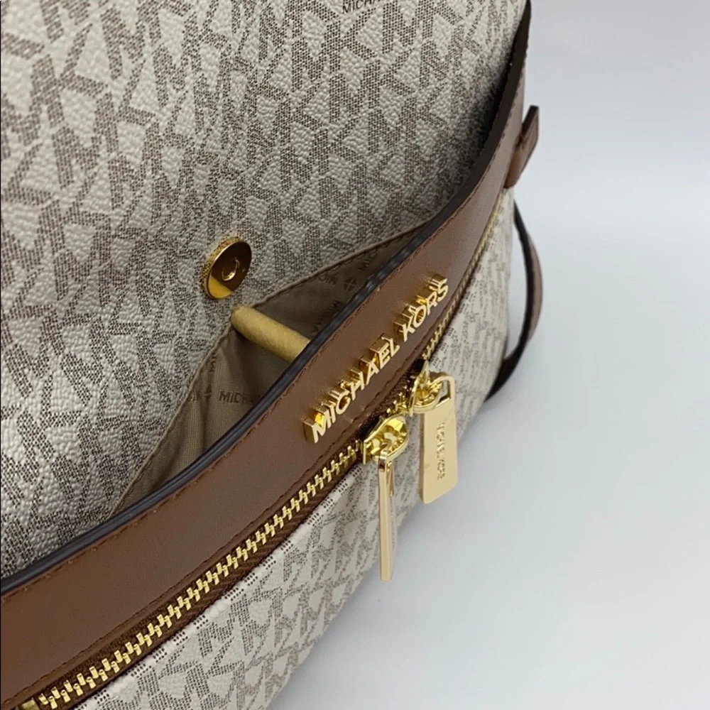 MICHAEL KORS KENLY MEDIUM BACKPACK VANILLA